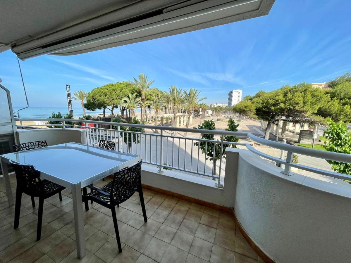 For A Stay Santillana Plaza Салоу Екстериор снимка