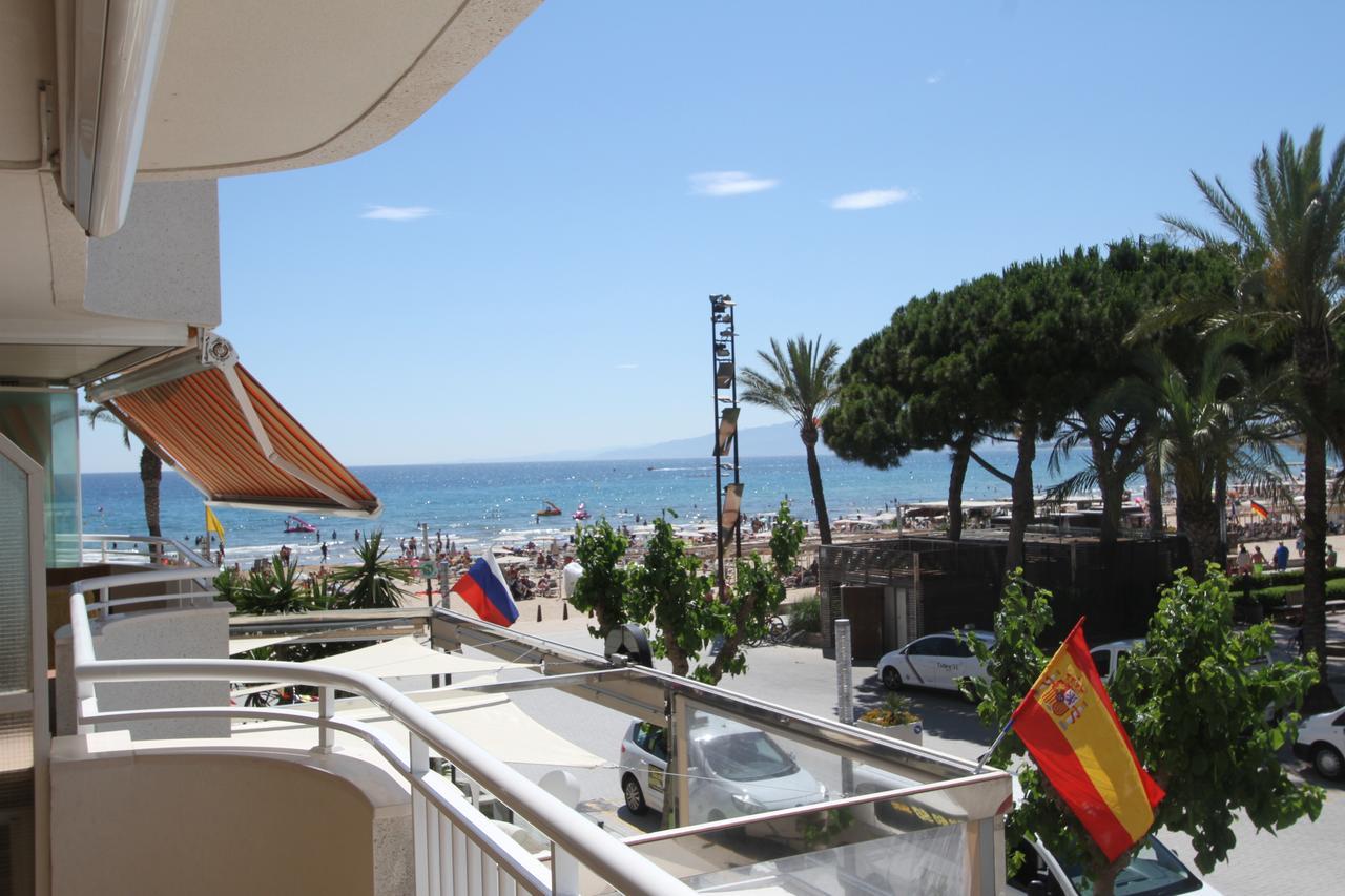 For A Stay Santillana Plaza Салоу Екстериор снимка
